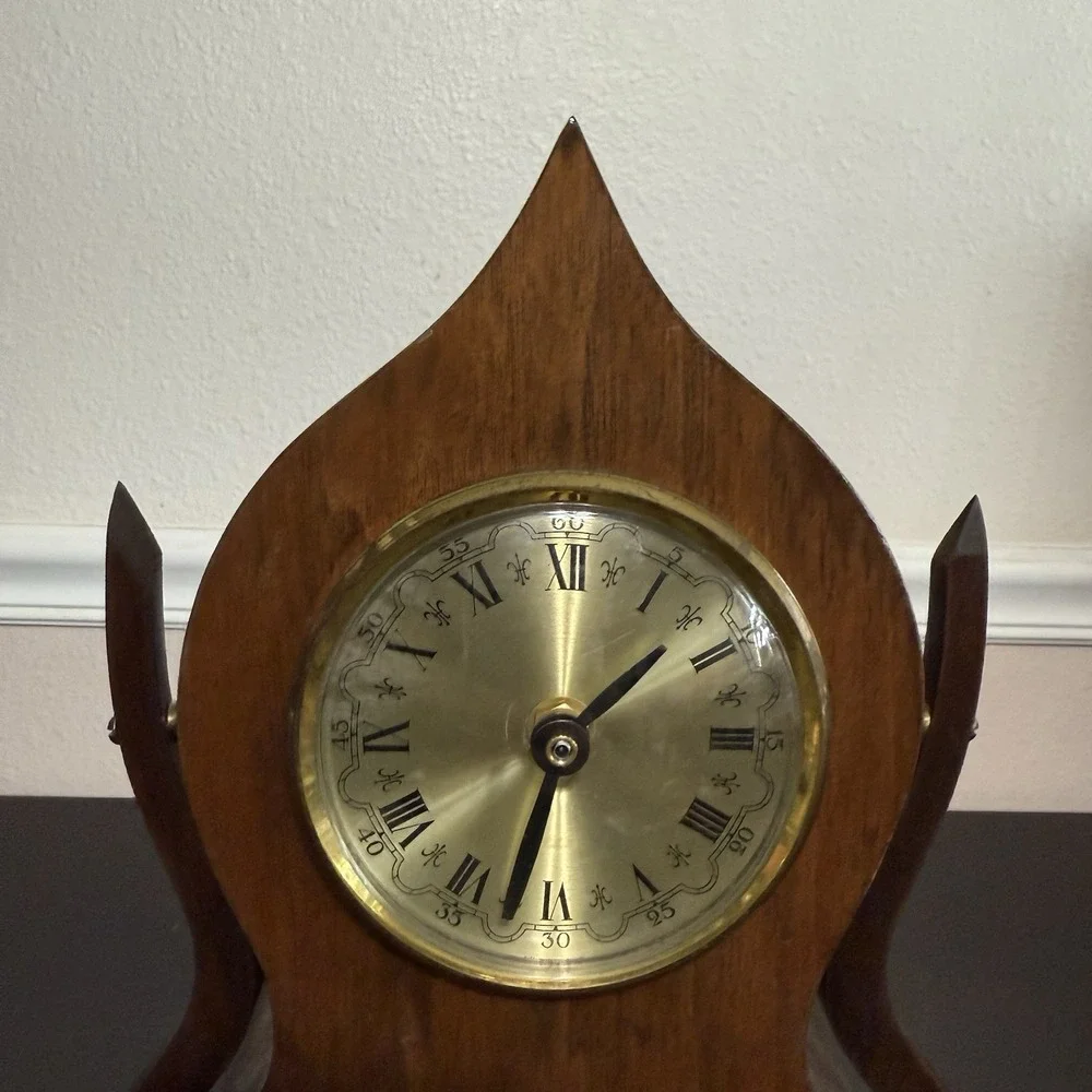 Vintage Mid Century Modern Mantle Clock Hand Crafted Pendulum Unique‎ Lines